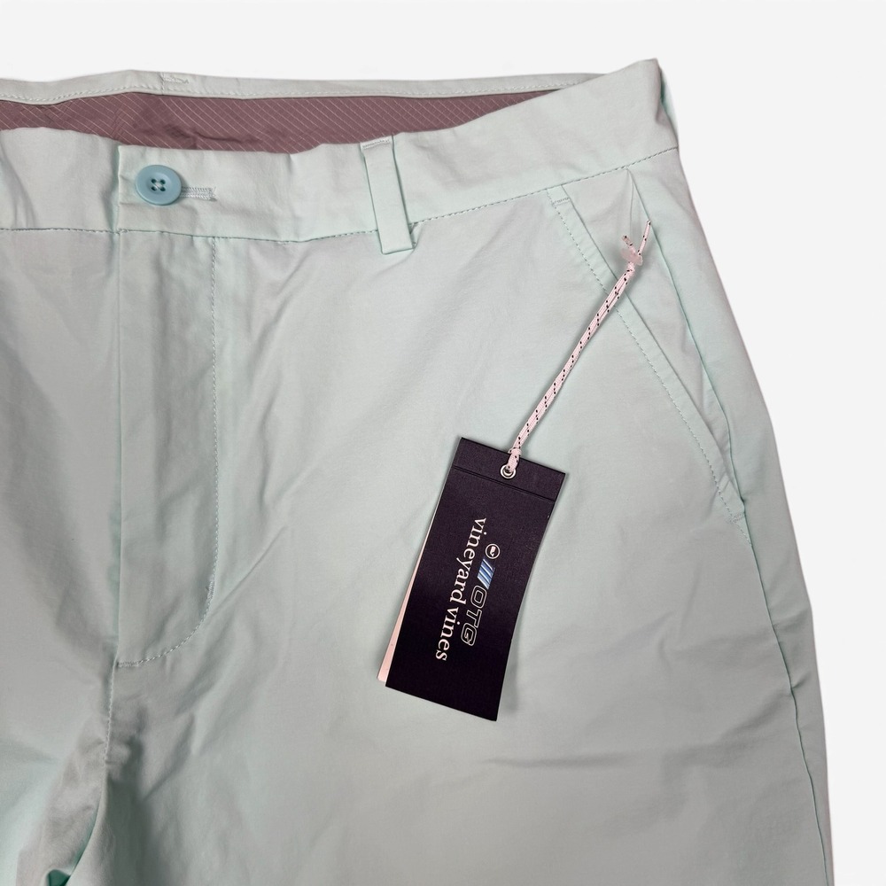 Vineyard Vines Mens 34 On-The-Go OTG 9 Inch Shorts Crystal Blue 1H001073-993